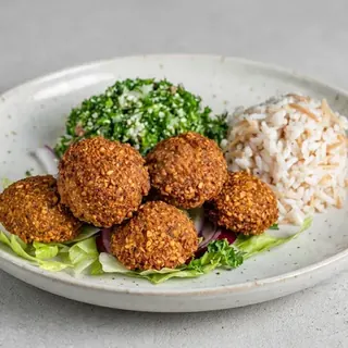 Falafel platter with rice and salad